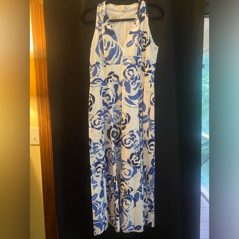 NWOT | Talbot's V-Neck Sleeveless Floral Dress